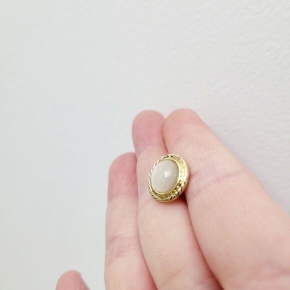 Brand New Saint Helens Gold With Cat Eye Stone Earrings - Picture 3 of 6